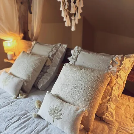 Duplex Safari Jusqu'a 4 Personnes, Spa, Cinema Et Lit Sous Les Arbres, Day Use, 10 Min Centre Appartamento